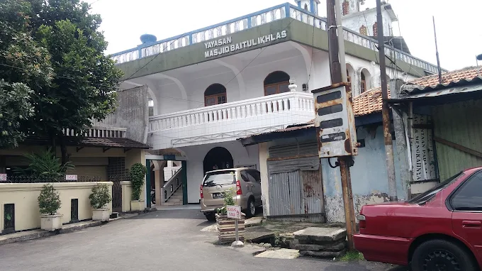 Masjid Baitul Ikhlas Kp. Makassar